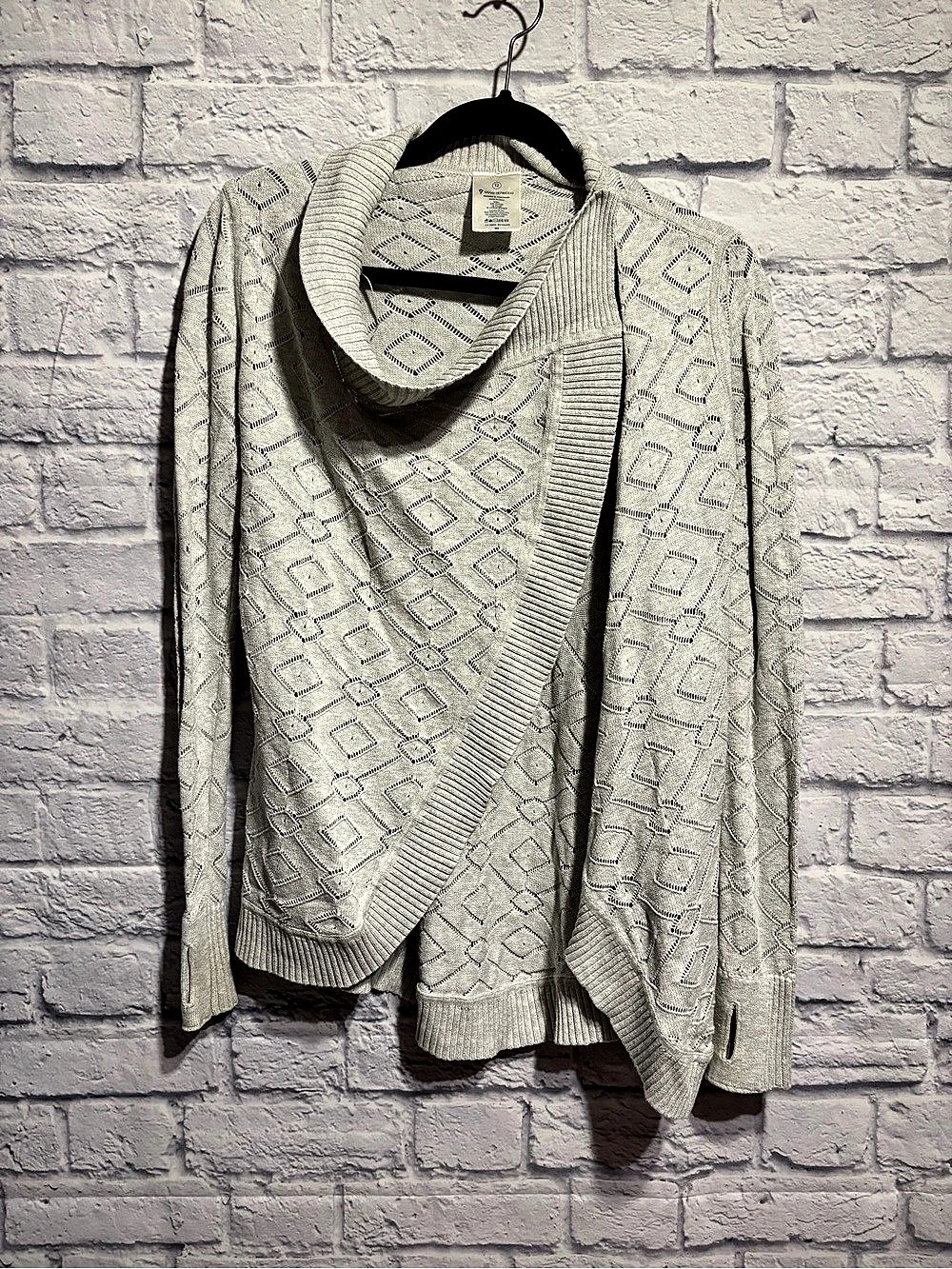 Ivivva Girls Geometric Knit Asymmetrical Cardigan in Gray Size 12